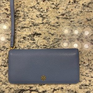 NWT Tory Burch wristlet wallet